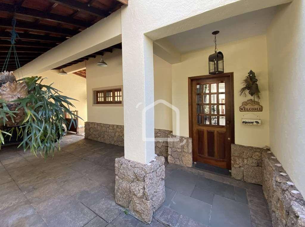 Casa de Condomínio à venda com 4 quartos, 304m² - Foto 13