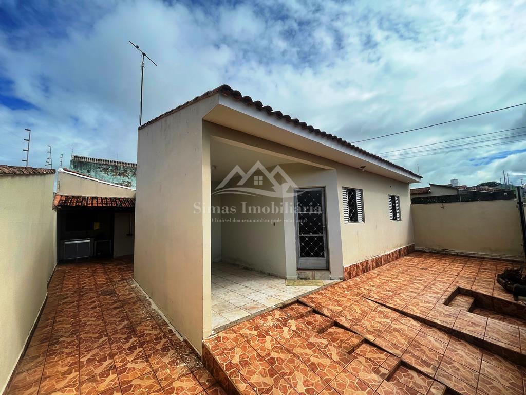 Casa à venda com 3 quartos, 248m² - Foto 3