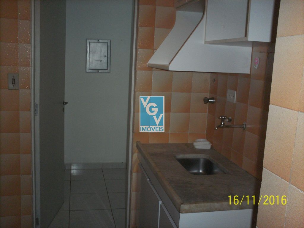 Apartamento para alugar com 2 quartos, 56m² - Foto 15