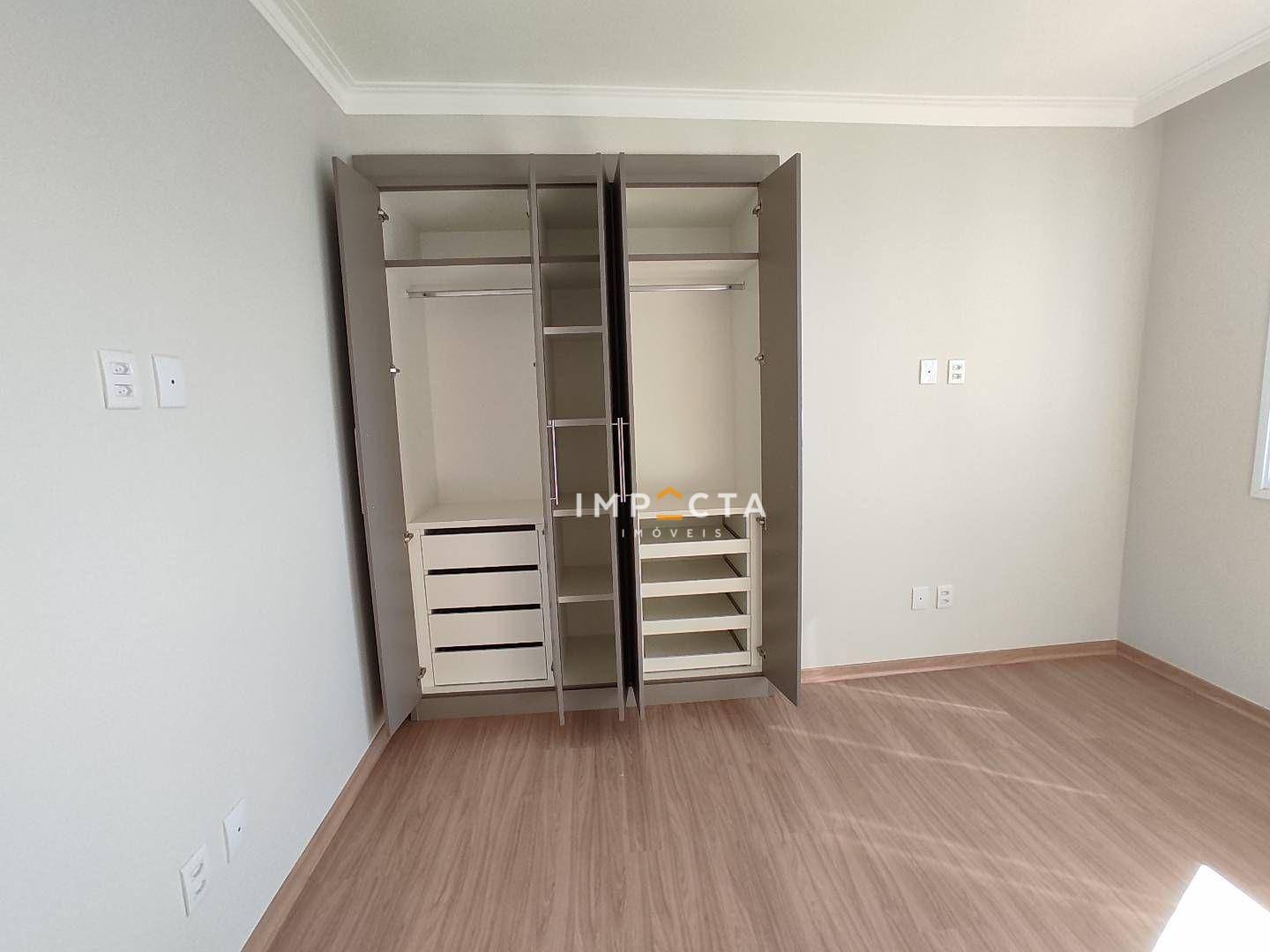 Apartamento à venda com 3 quartos, 130m² - Foto 25