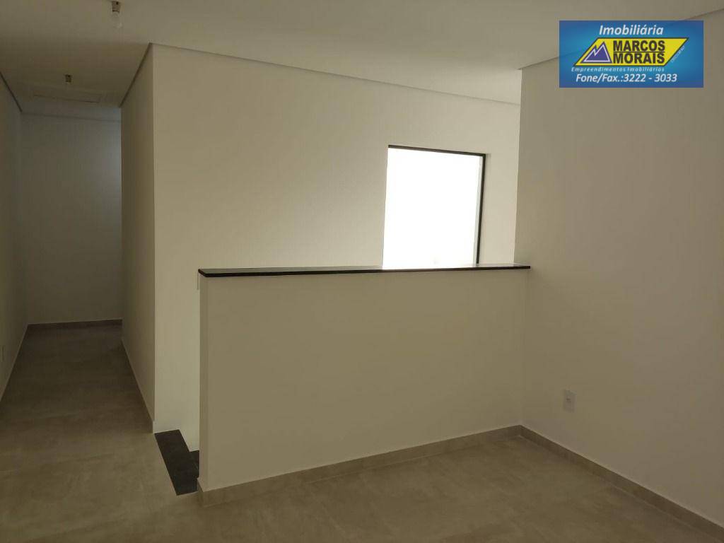 Casa à venda com 3 quartos, 187m² - Foto 8