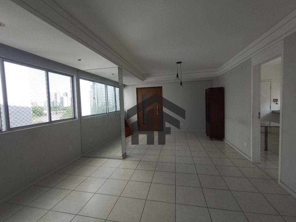 Apartamento à venda com 3 quartos, 113m² - Foto 4