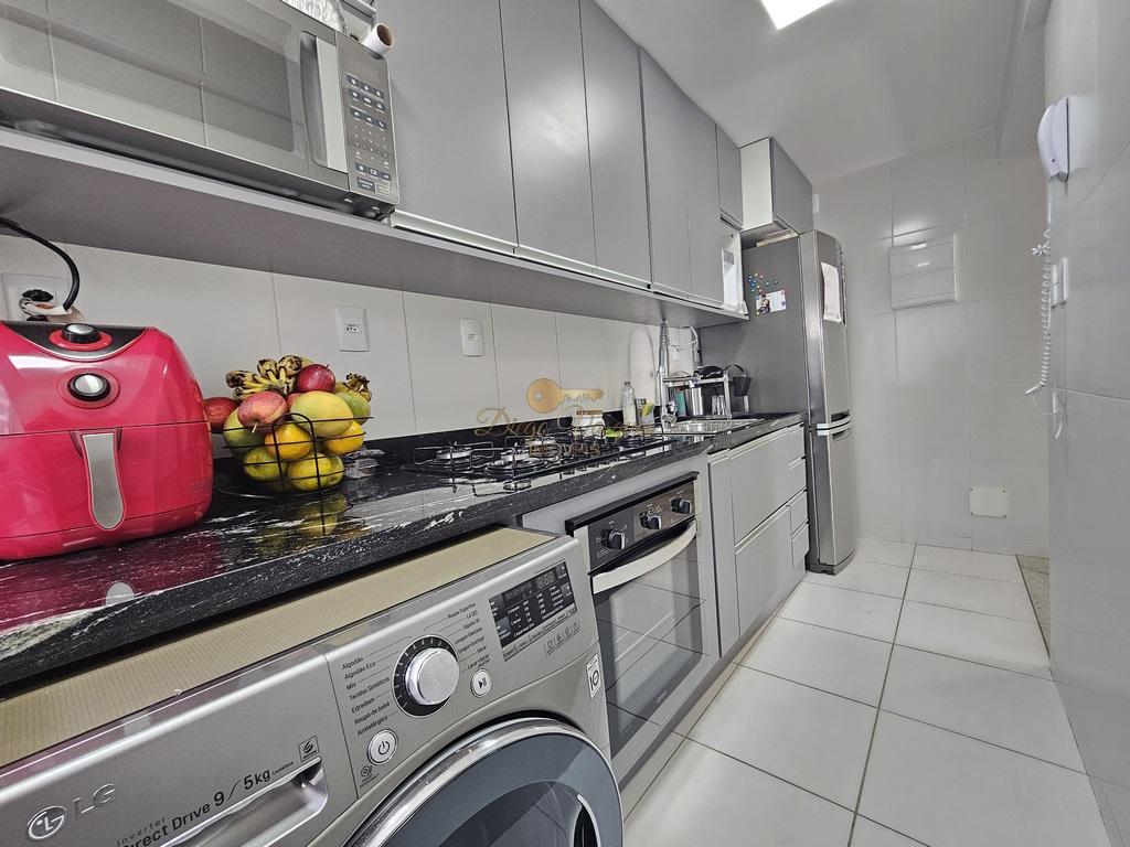 Apartamento à venda com 2 quartos, 60m² - Foto 17