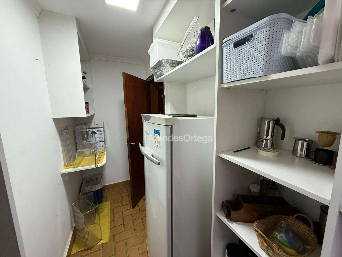Casa de Condomínio à venda com 3 quartos, 300m² - Foto 28