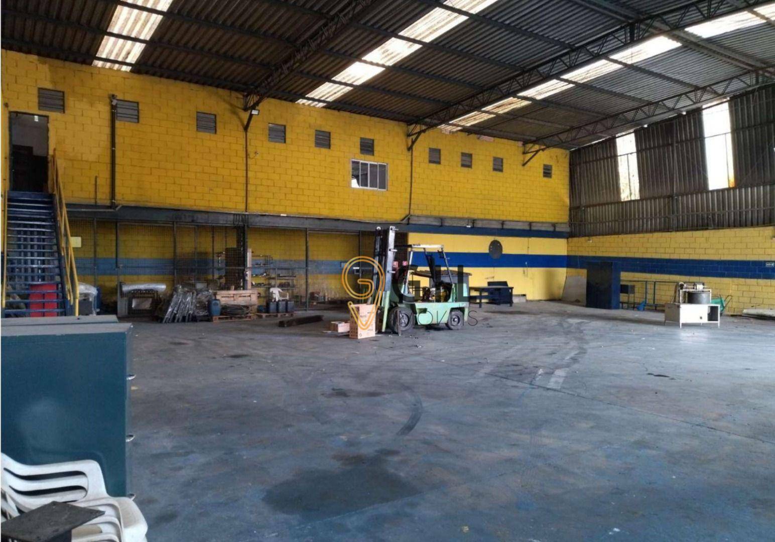 Depósito-Galpão-Armazém para alugar, 1075m² - Foto 1