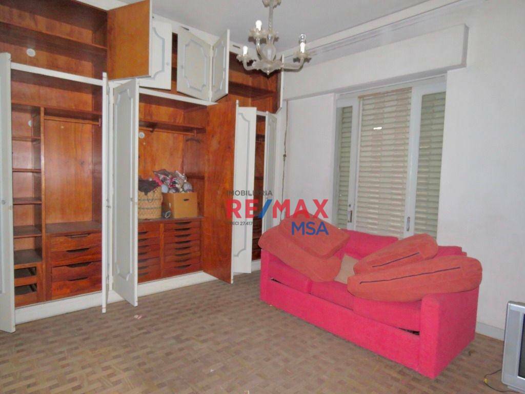 Casa para alugar com 4 quartos, 360m² - Foto 15