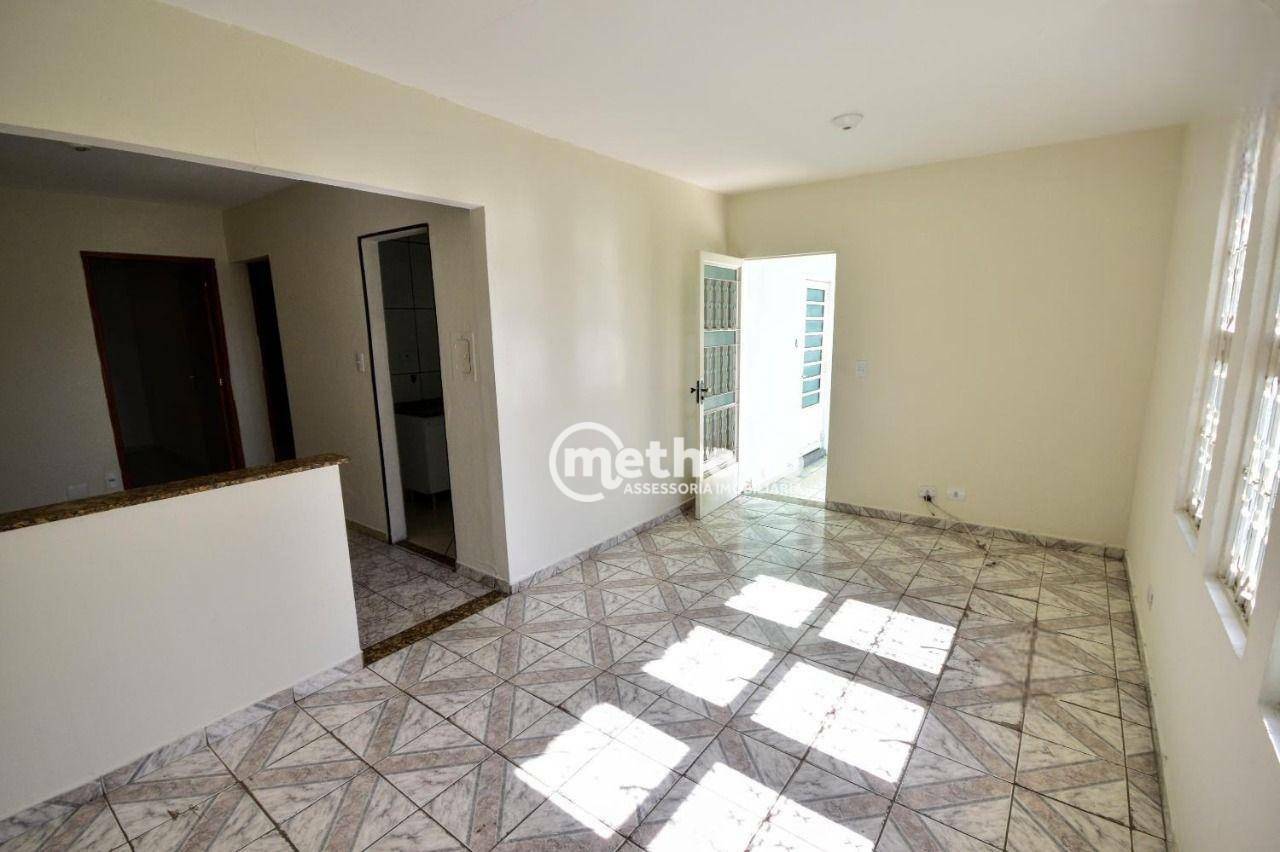 Casa à venda com 5 quartos, 250m² - Foto 10