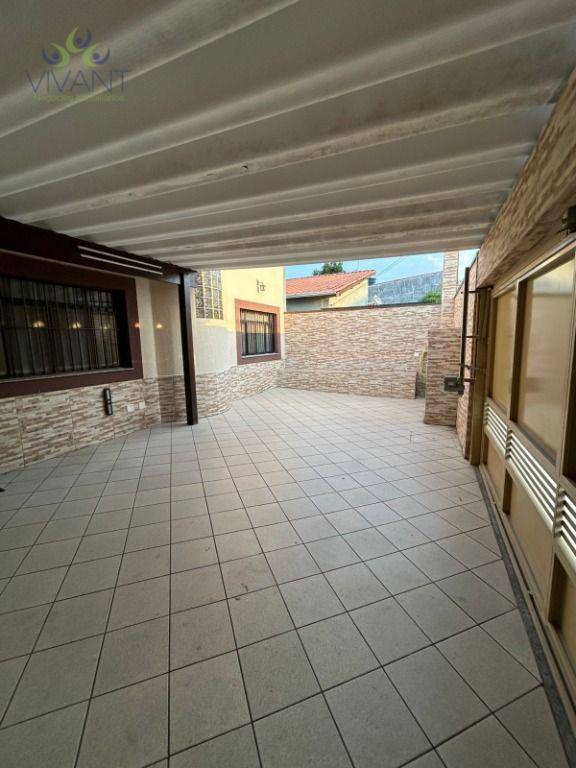 Sobrado à venda com 3 quartos, 136m² - Foto 2