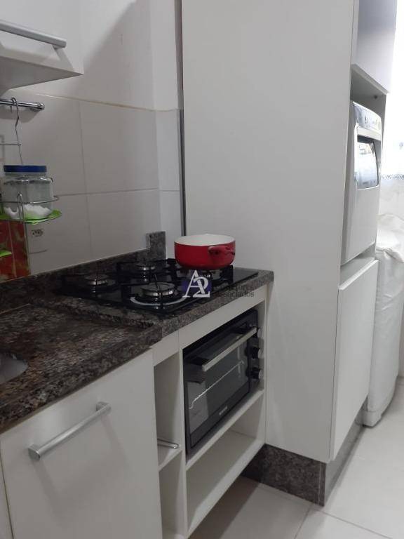 Apartamento à venda com 2 quartos, 50m² - Foto 7