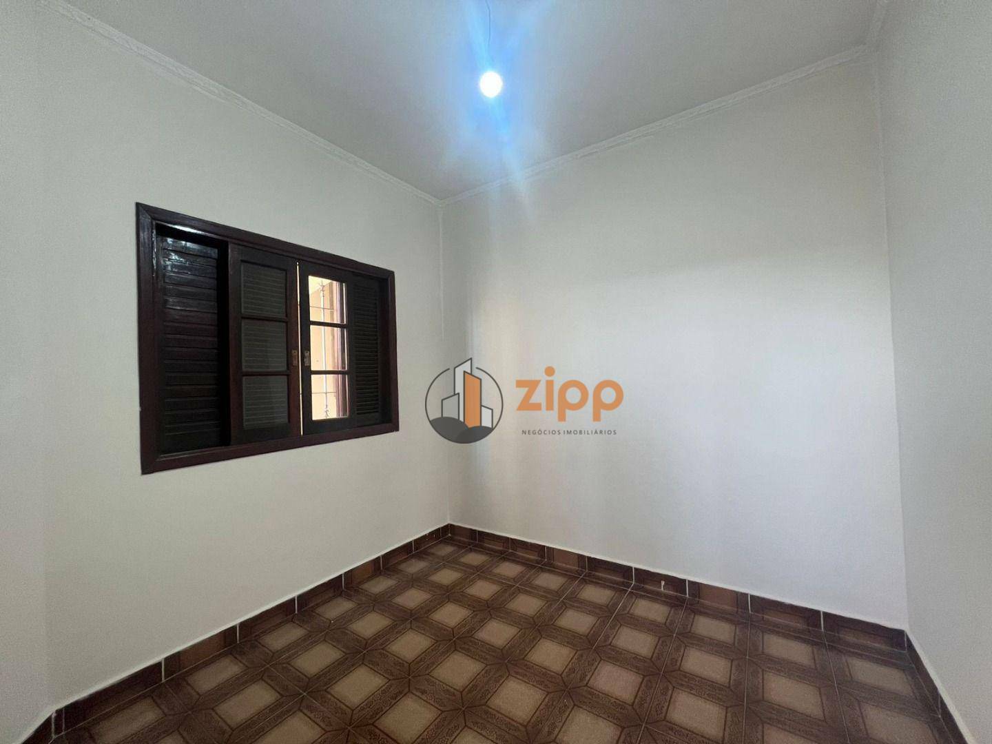 Sobrado à venda com 6 quartos, 300m² - Foto 42