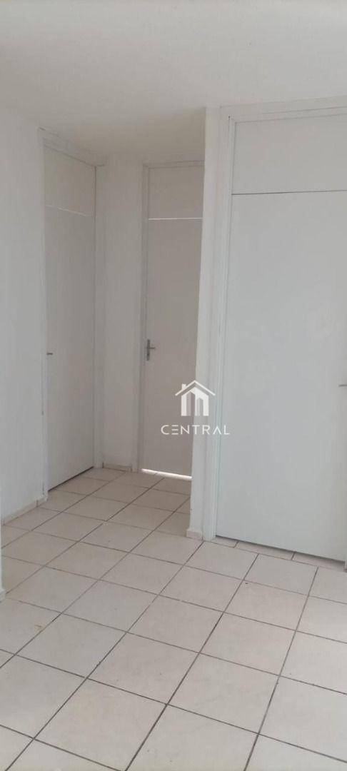 Apartamento à venda com 2 quartos, 57m² - Foto 1