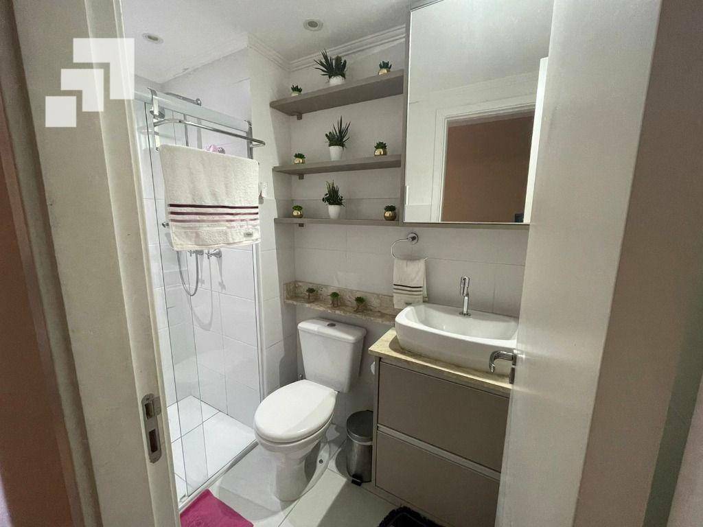 Apartamento à venda com 2 quartos, 52m² - Foto 18