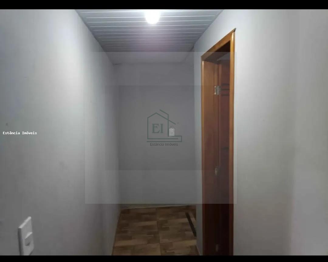 Casa à venda com 2 quartos, 300m² - Foto 2