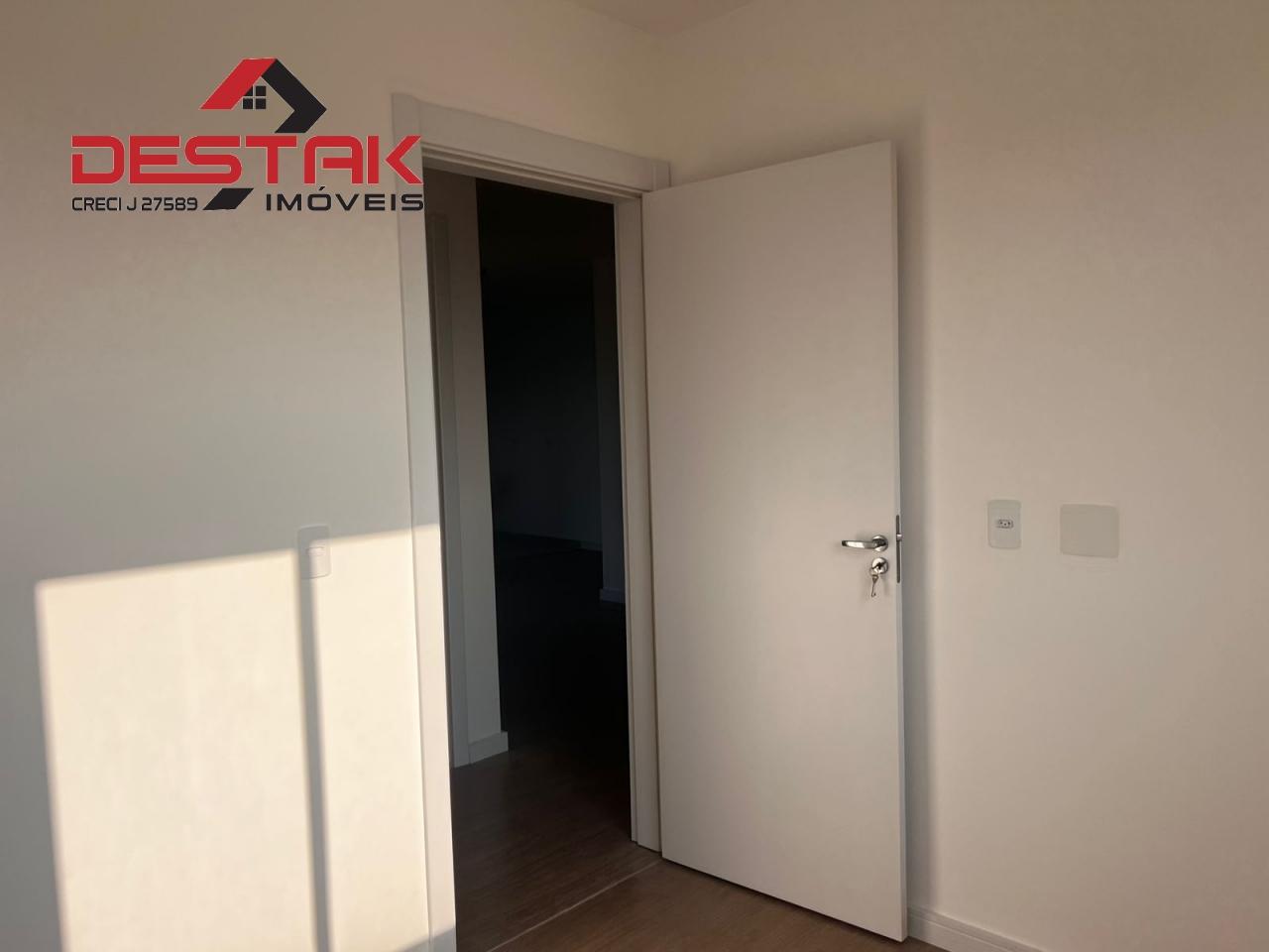 Apartamento à venda com 3 quartos, 64m² - Foto 9