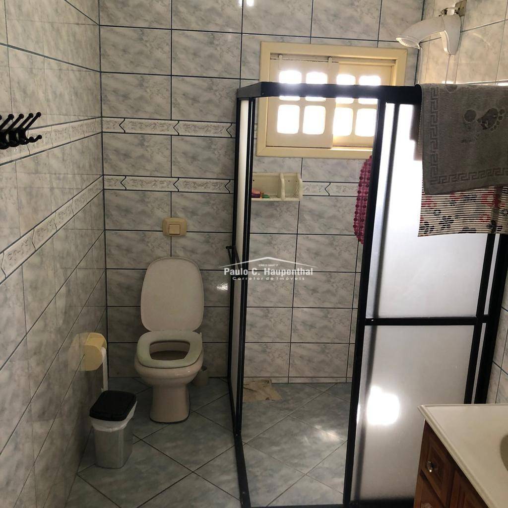 Casa à venda com 5 quartos, 210m² - Foto 25