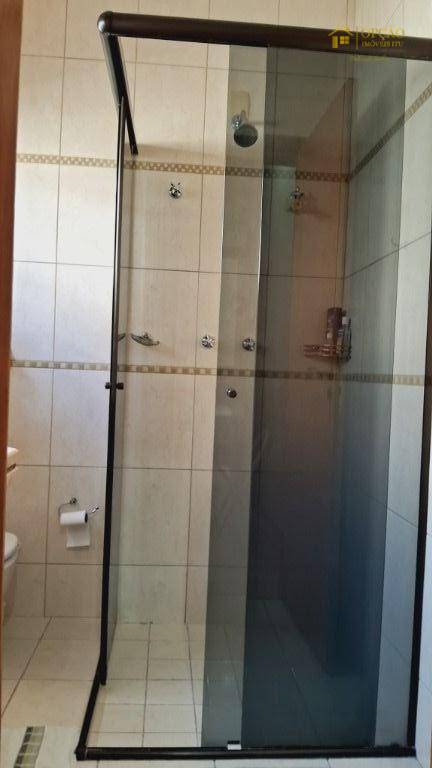 Casa à venda com 4 quartos, 290m² - Foto 21