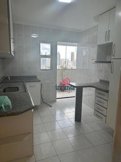 Apartamento à venda com 2 quartos, 69m² - Foto 2