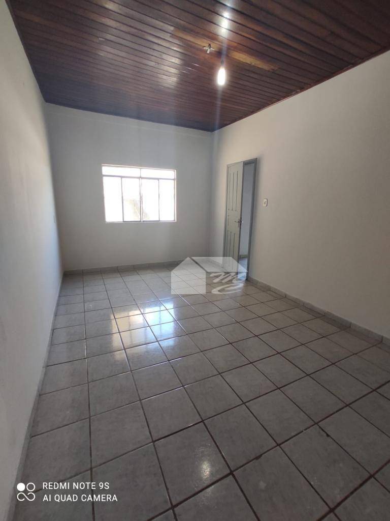 Casa à venda com 2 quartos, 75m² - Foto 10