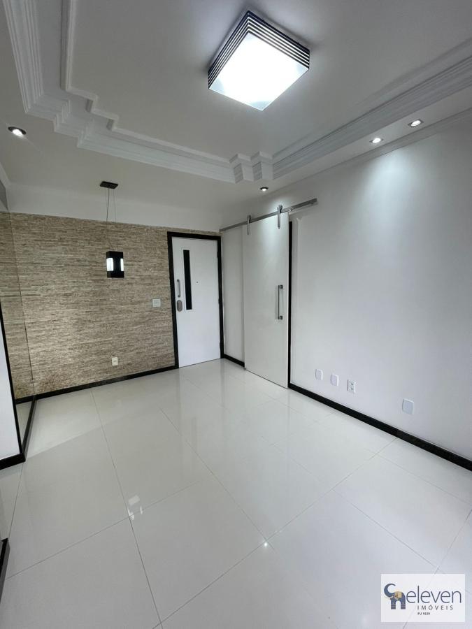 Apartamento à venda com 2 quartos, 62m² - Foto 2