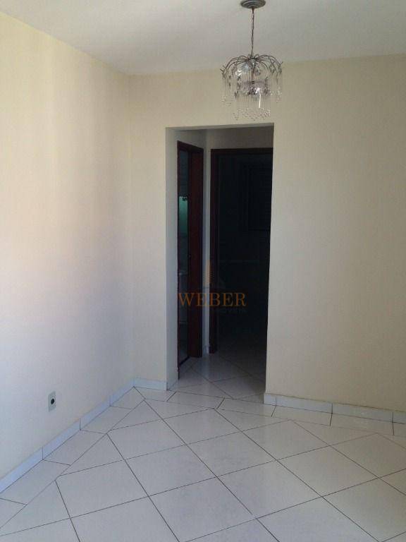 Apartamento à venda com 2 quartos, 61m² - Foto 13