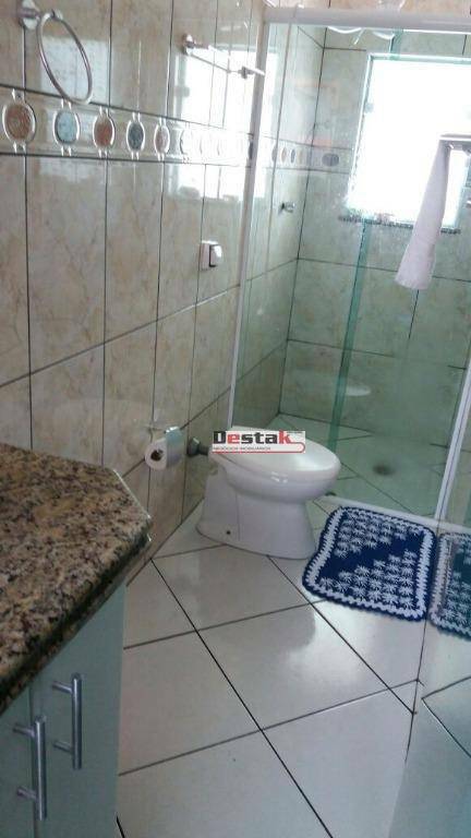 Sobrado à venda com 3 quartos, 300m² - Foto 22