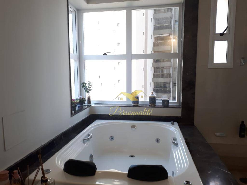 Apartamento à venda com 3 quartos, 245m² - Foto 9