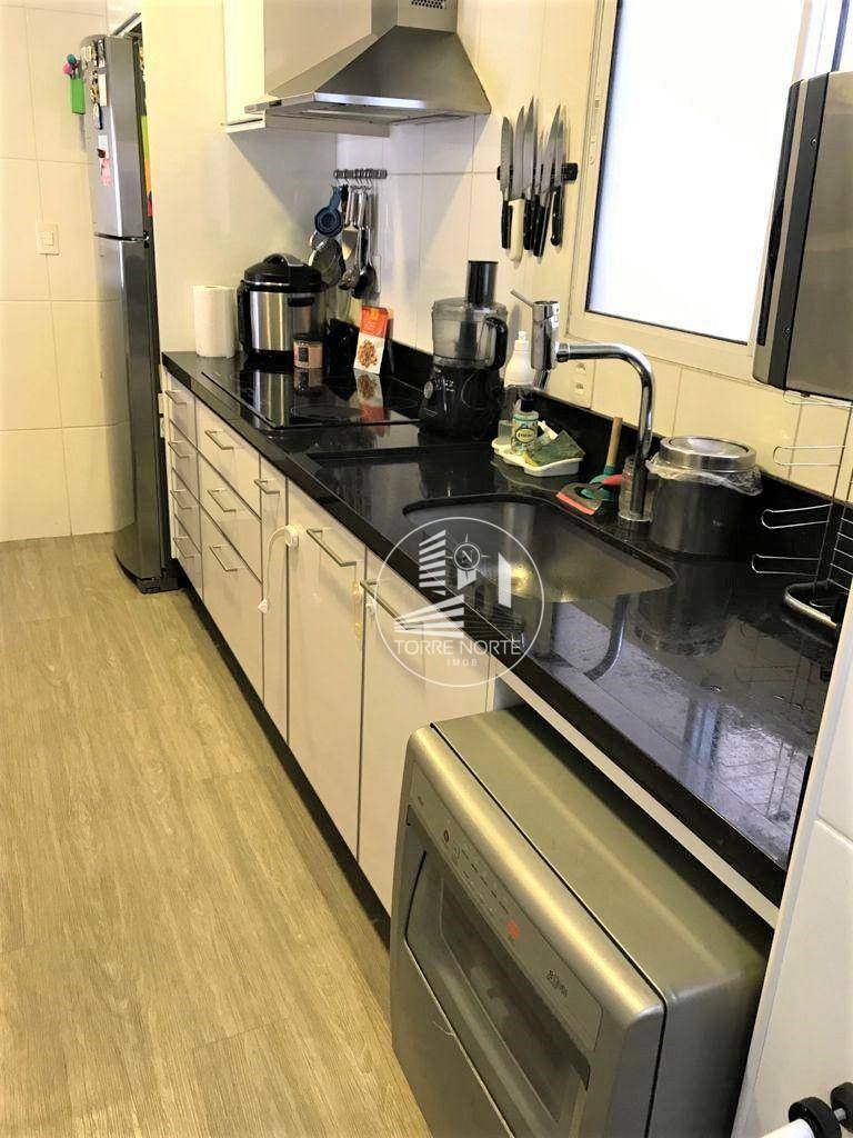 Apartamento à venda com 3 quartos, 83m² - Foto 19