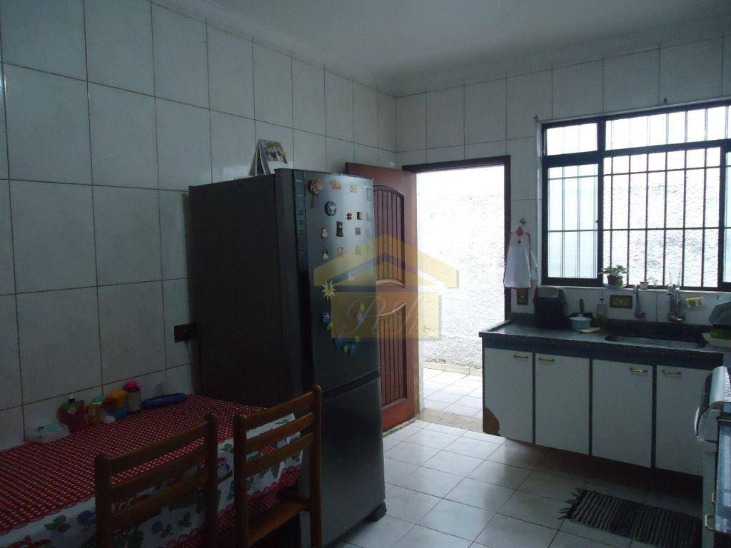 Casa à venda com 3 quartos, 167m² - Foto 3