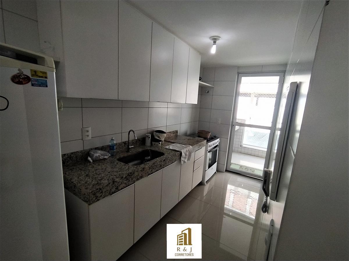 Apartamento à venda com 2 quartos, 67m² - Foto 9