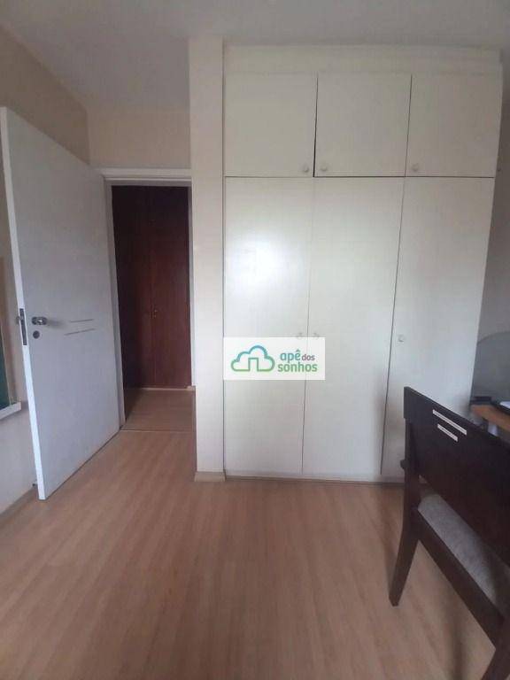 Apartamento para alugar com 3 quartos, 96m² - Foto 13