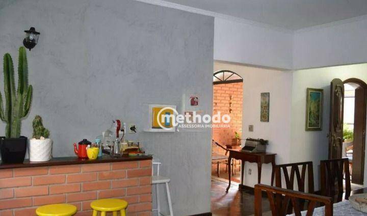 Casa à venda com 3 quartos, 258m² - Foto 5