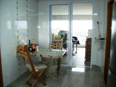 Apartamento à venda com 3 quartos, 186m² - Foto 9