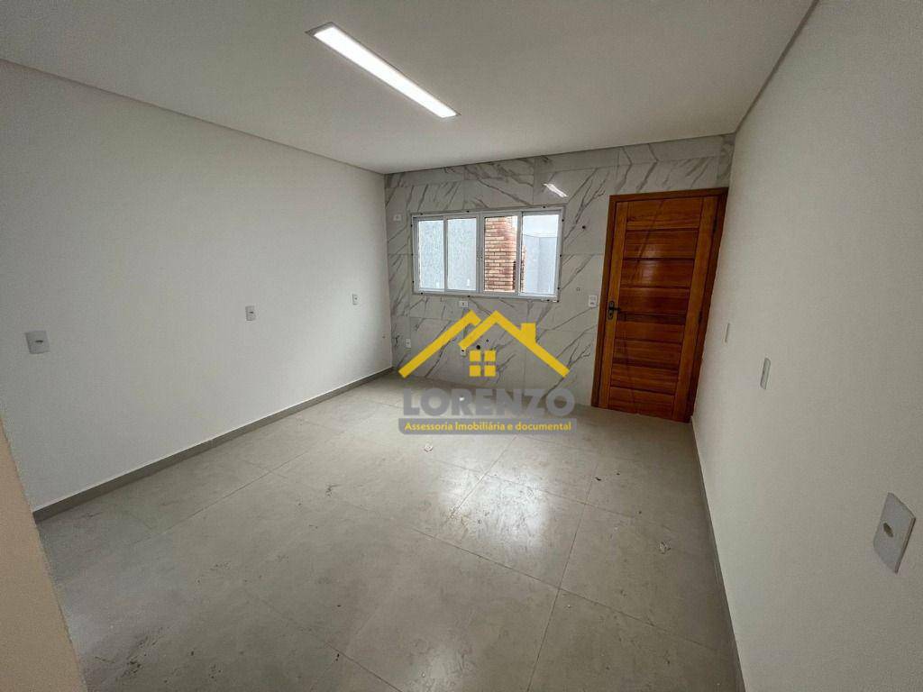 Sobrado à venda com 3 quartos, 130m² - Foto 1