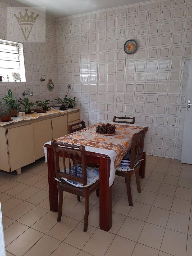 Casa à venda com 3 quartos, 175m² - Foto 2