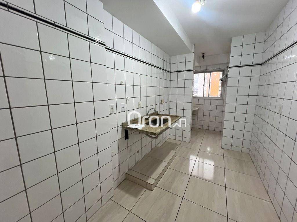 Apartamento à venda com 3 quartos, 70m² - Foto 3