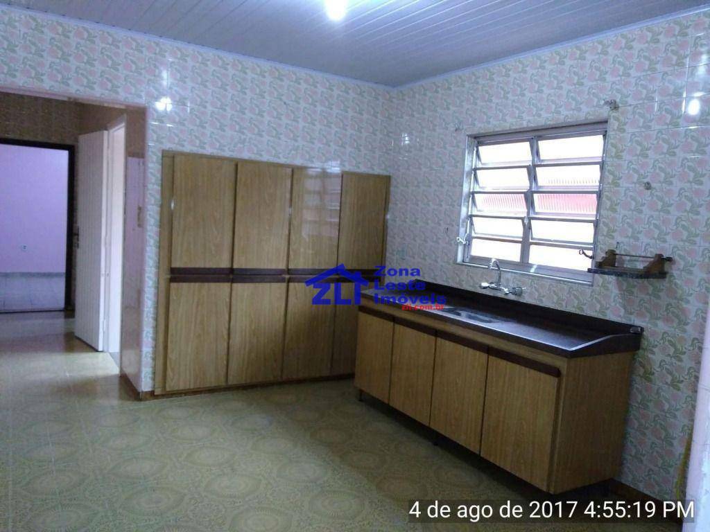 Sobrado à venda com 3 quartos, 215m² - Foto 2