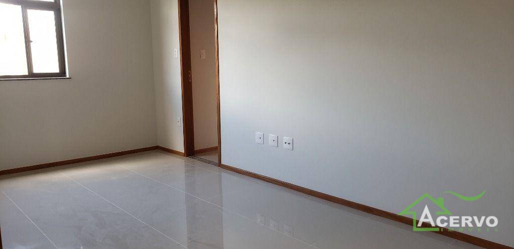 Apartamento à venda com 2 quartos, 74m² - Foto 1