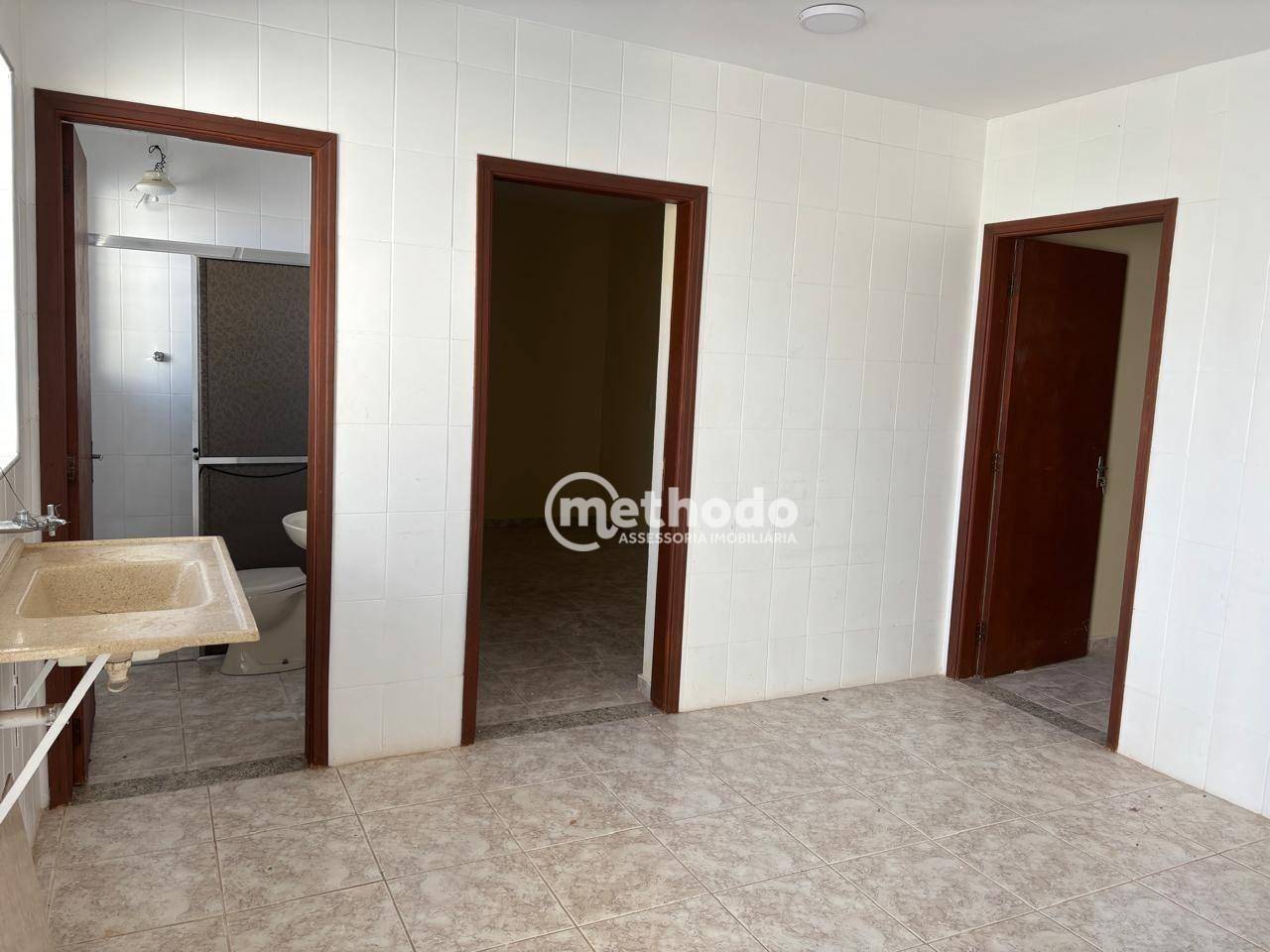 Casa à venda com 5 quartos, 300m² - Foto 14