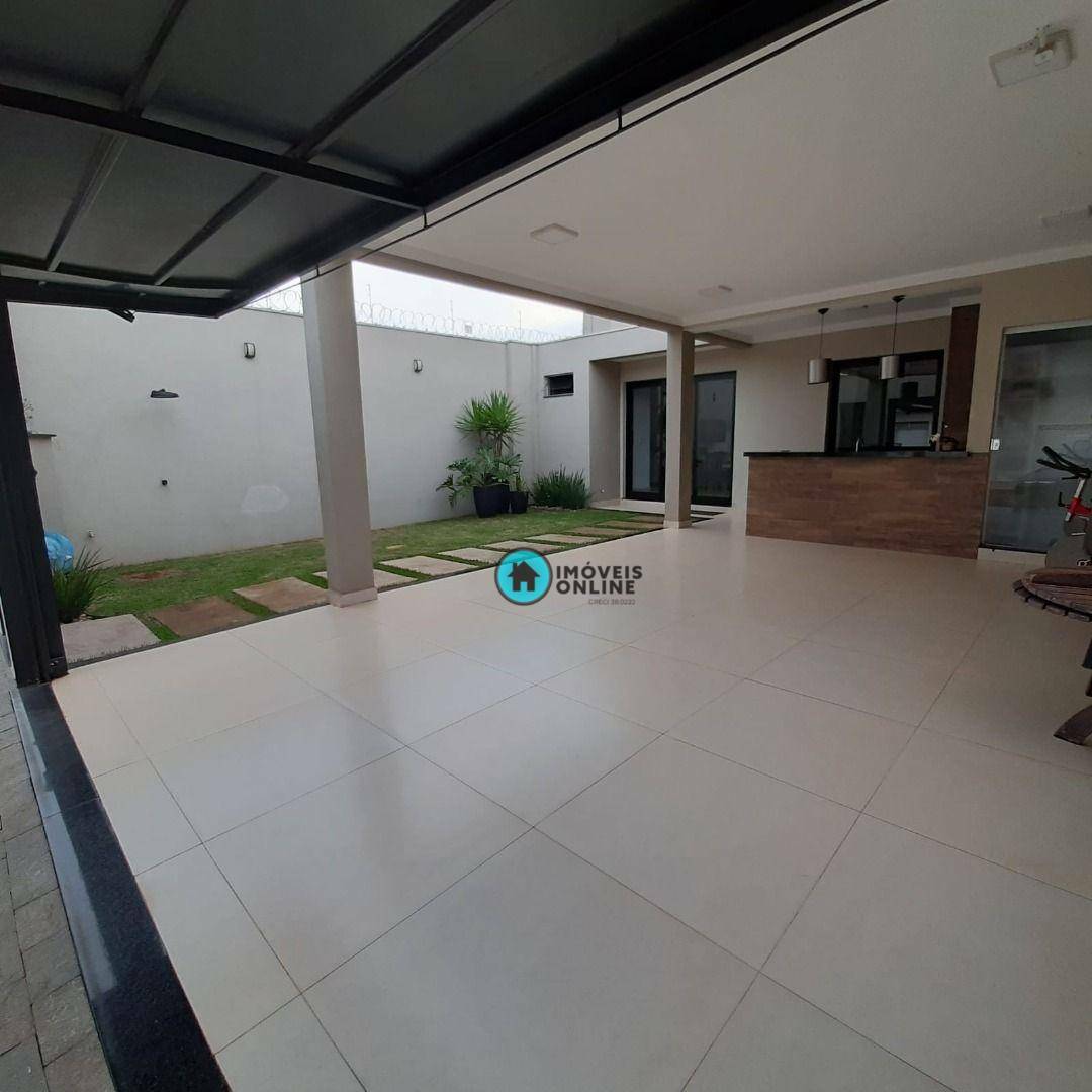 Casa à venda com 3 quartos, 190m² - Foto 5