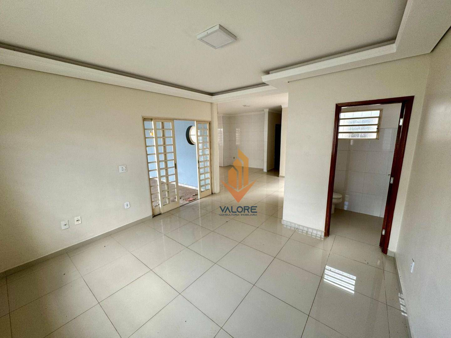 Casa à venda com 3 quartos, 162m² - Foto 3