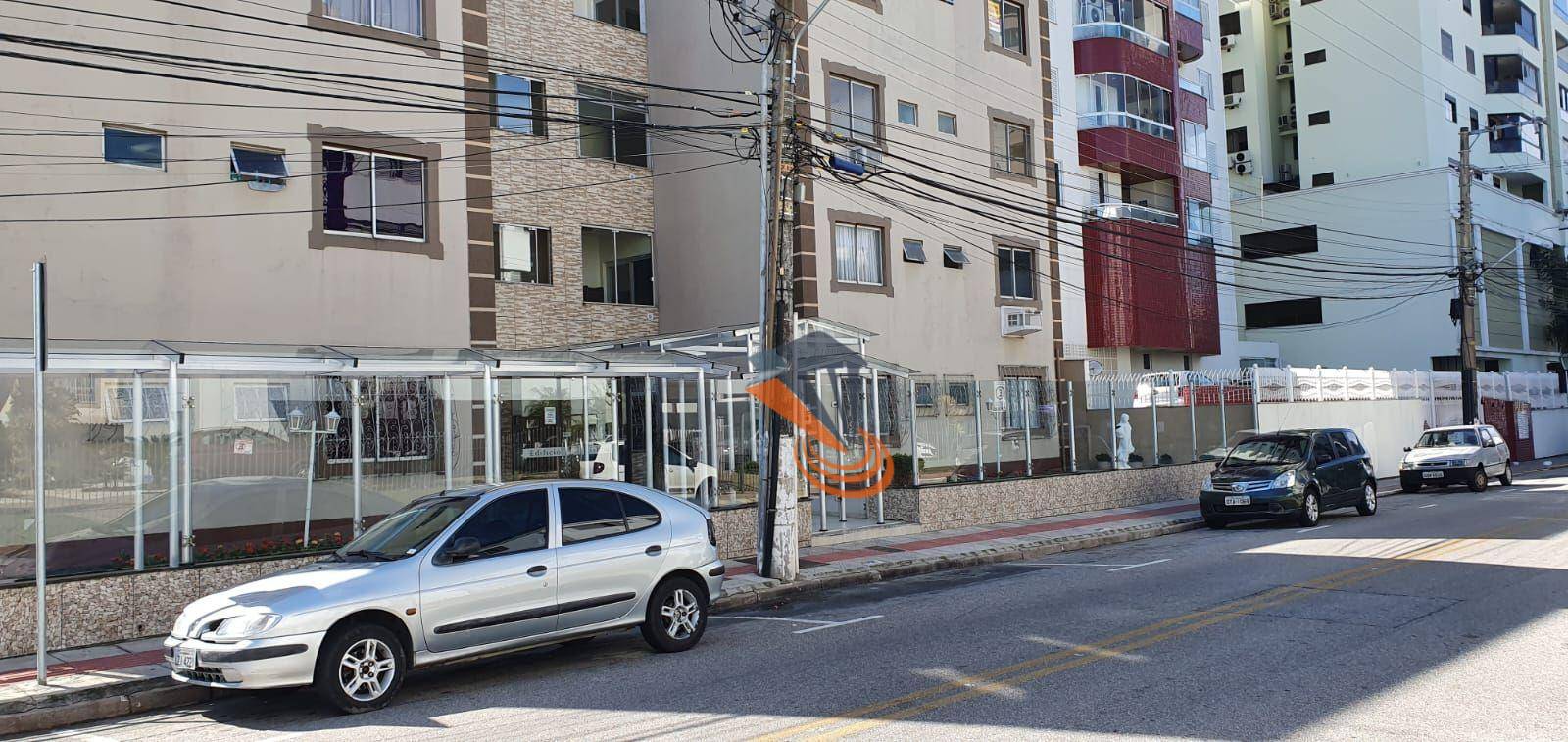 Apartamento à venda com 3 quartos, 86m² - Foto 2