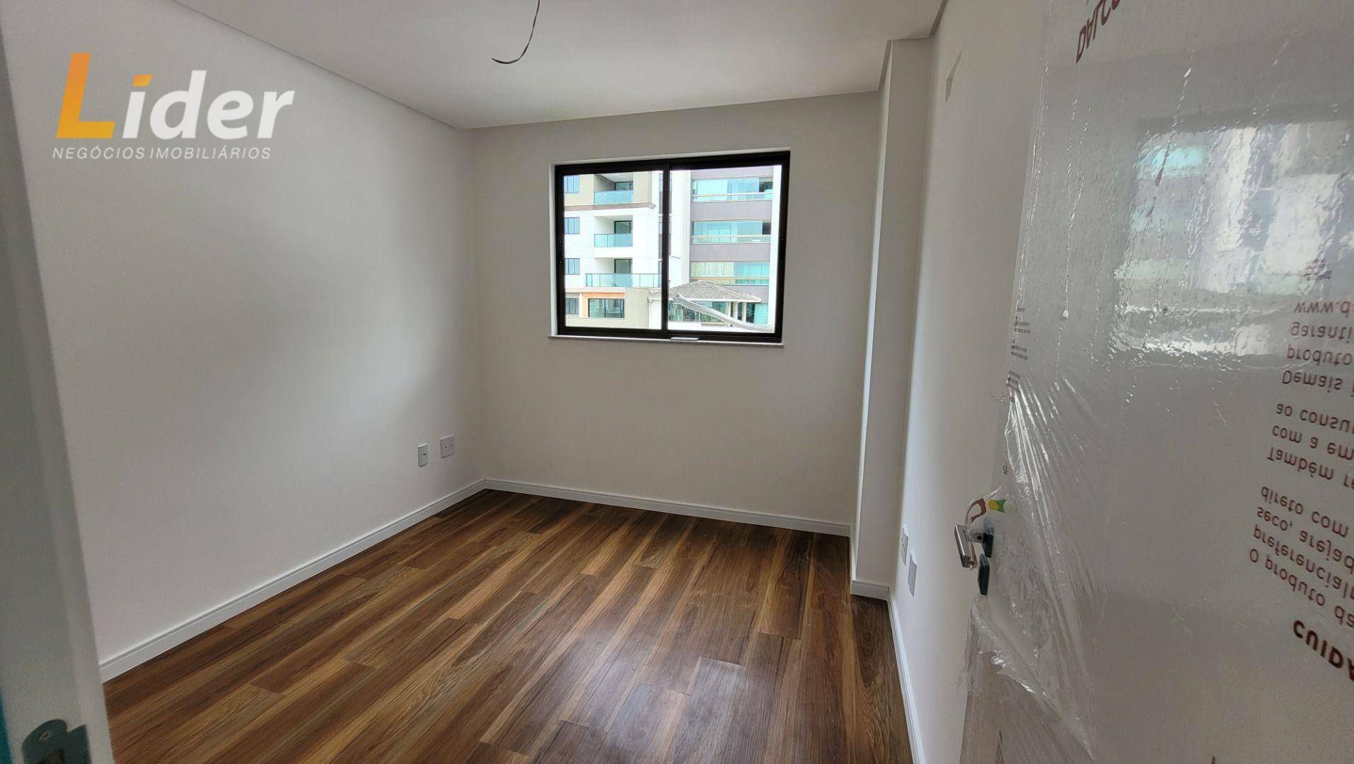 Apartamento à venda com 2 quartos, 65m² - Foto 7