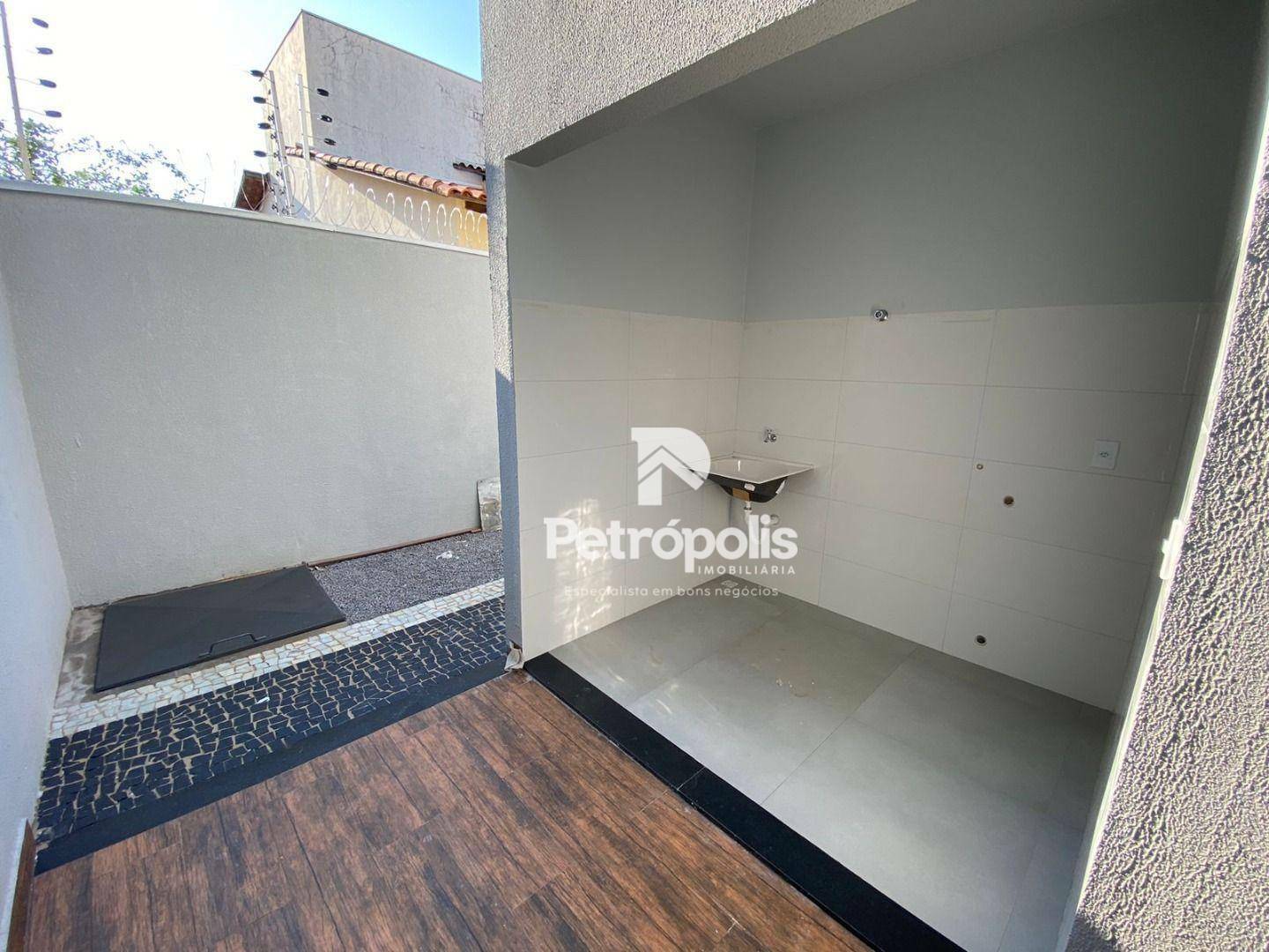 Casa à venda com 3 quartos, 220m² - Foto 24