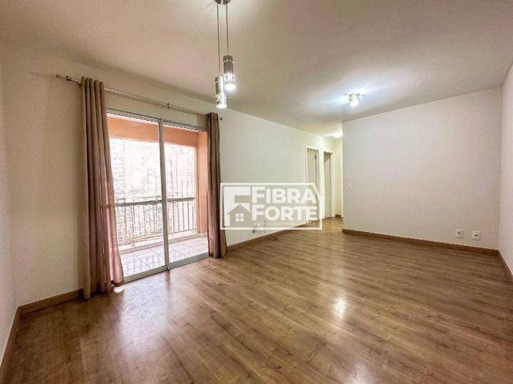 Apartamento à venda com 3 quartos, 75m² - Foto 3