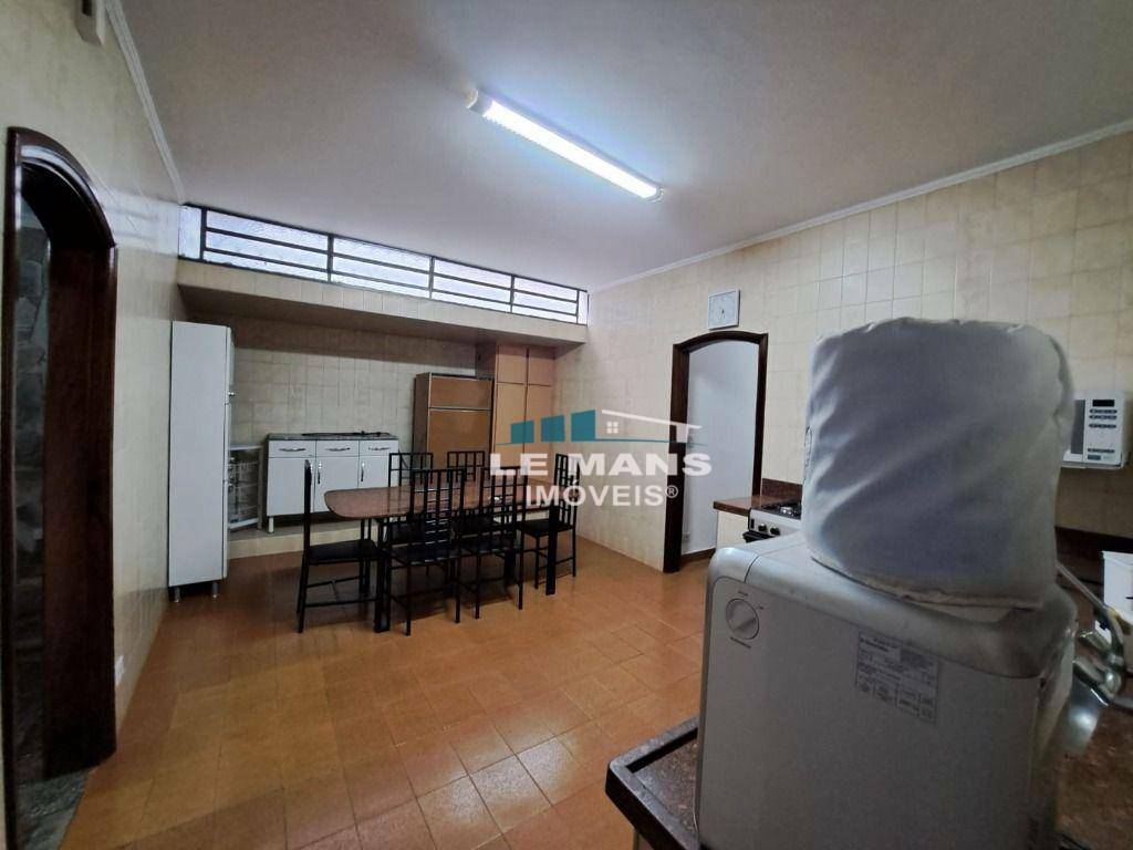 Casa à venda com 4 quartos, 250m² - Foto 8