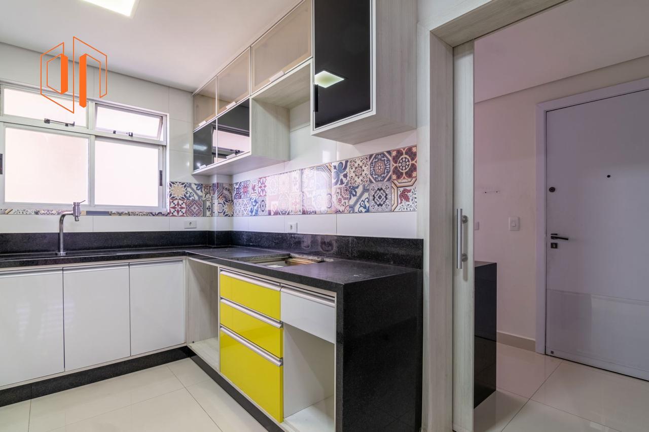 Apartamento à venda com 3 quartos, 123m² - Foto 11