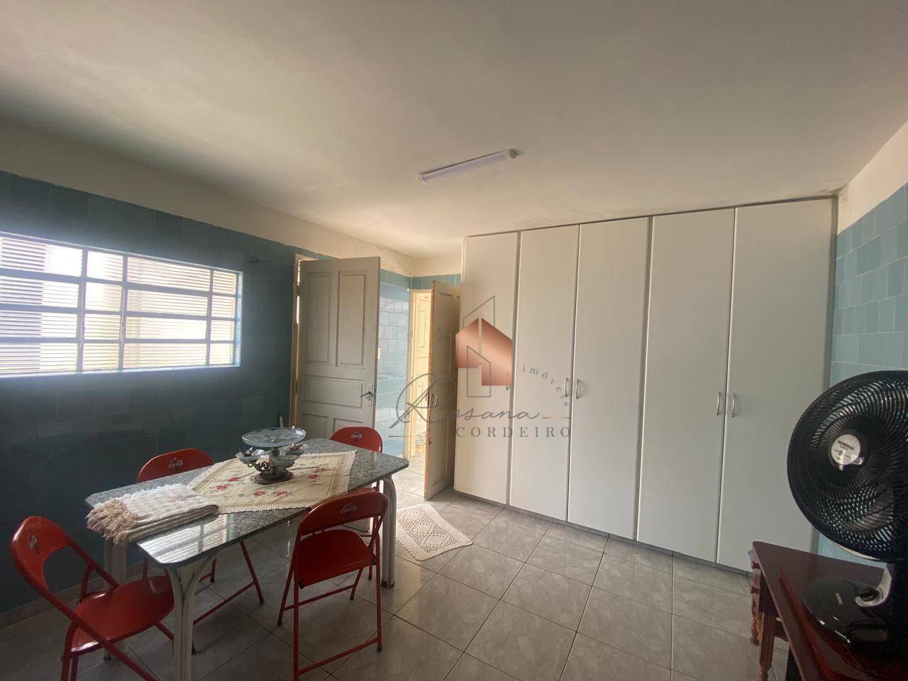 Casa à venda com 3 quartos, 294m² - Foto 12