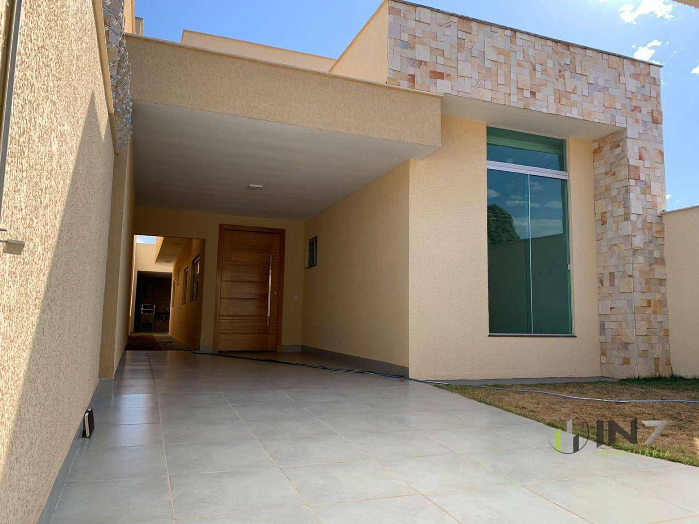 Casa à venda com 3 quartos, 150m² - Foto 1