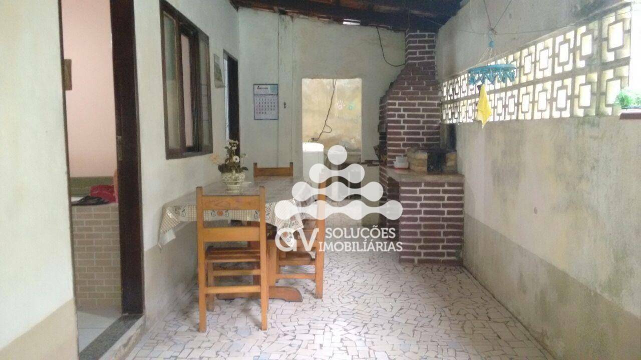 Casa à venda com 3 quartos, 110m² - Foto 4