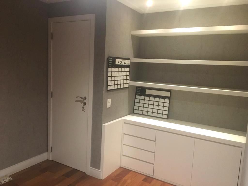 Apartamento à venda com 3 quartos, 213m² - Foto 11